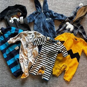 Adorable baby clothes bundle - Disney/Carters